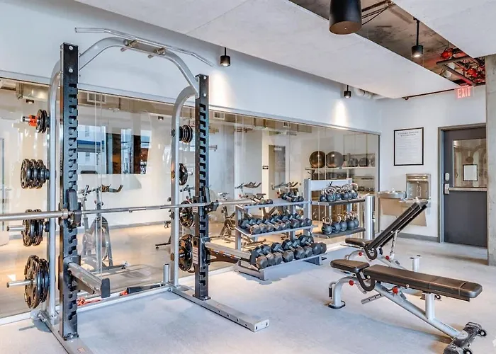 Boulevard Highrise Stu Sky Pool Parking Gym 34 *